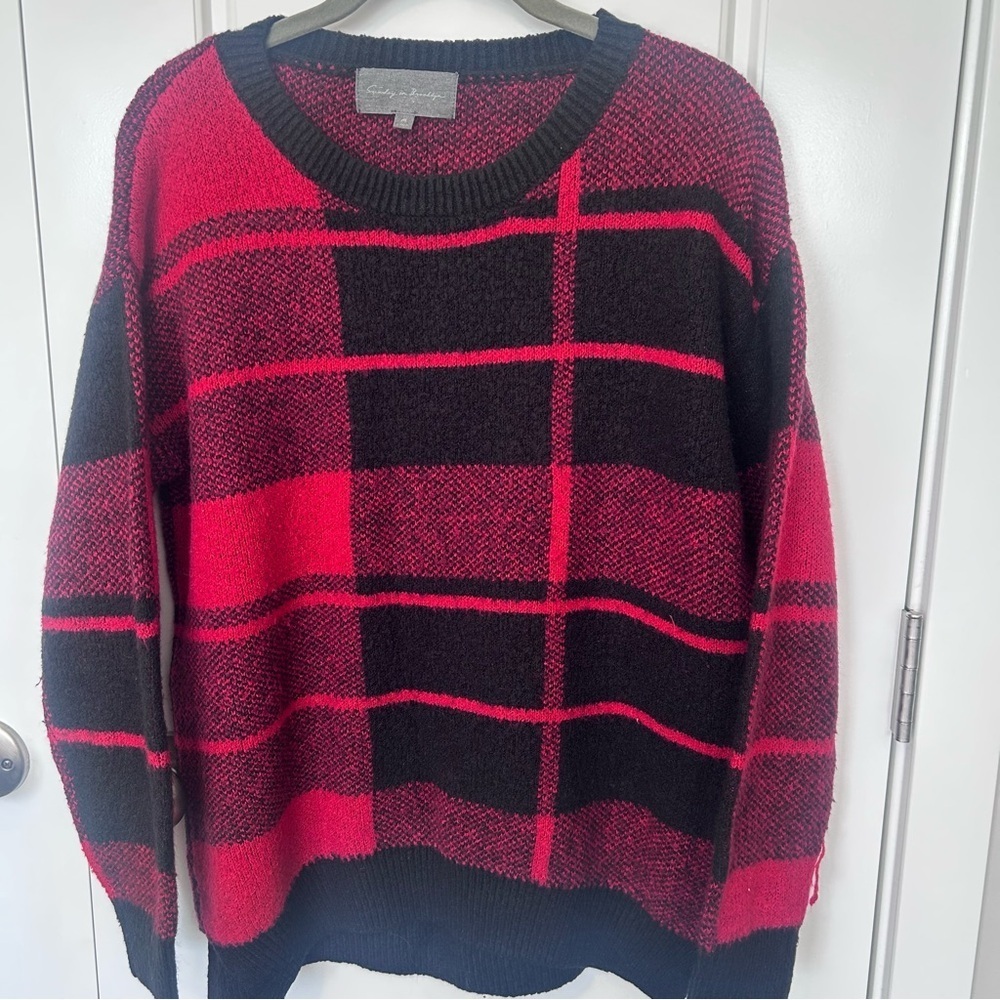 Sunday in Brooklyn Evereve Plaid Pullover Sweater Red & Black Size M